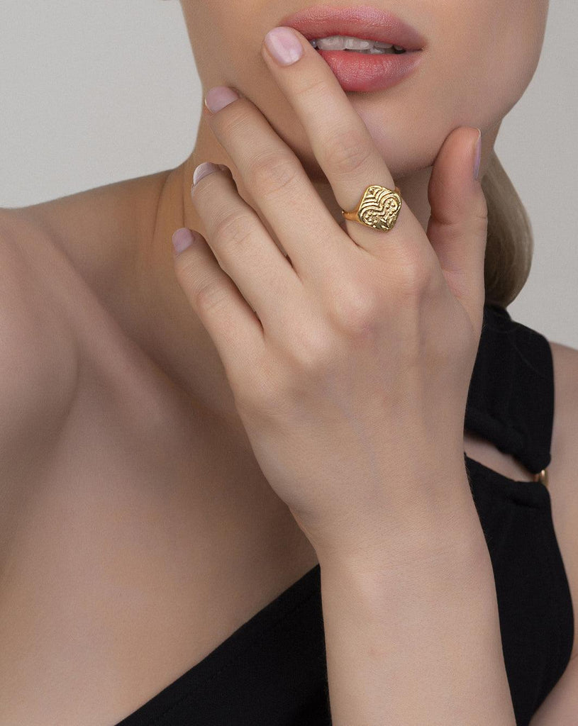 Palmyra Signet Ring - Christina Alexiou Fine Jewelry
